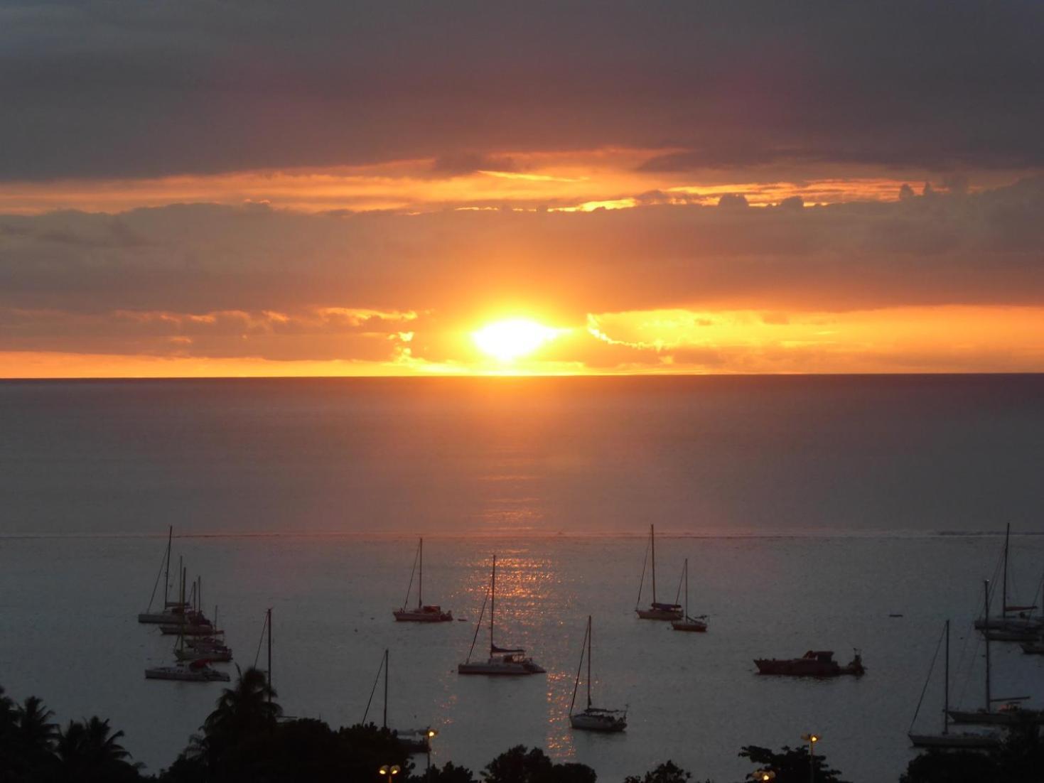 Maeva Sunset View Hotel Punaauia  Ngoại thất bức ảnh